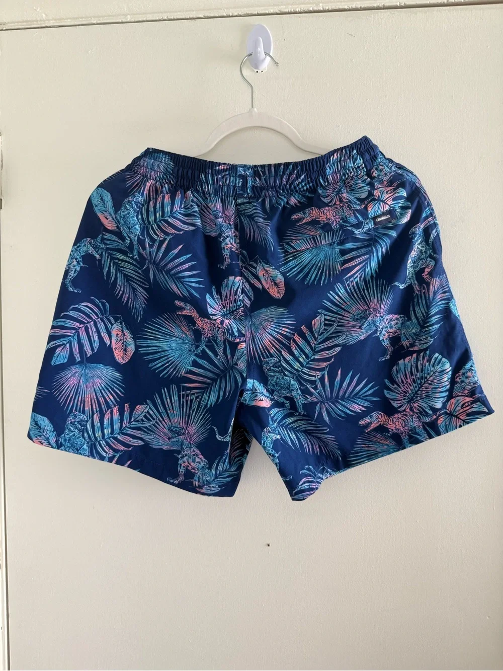 Chubbies Men’s Large 5.5” Swim Trunks Tropical Dinosaur Print